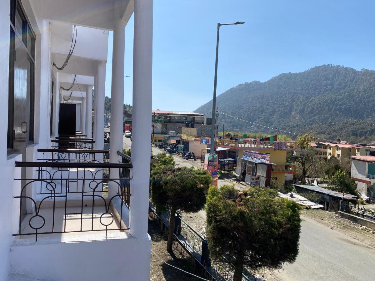 Kanara Hotel Bhīm Tāl Exterior foto